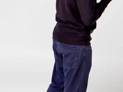 Posed 00191 17