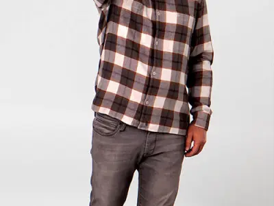 Posed Plus 00046 25