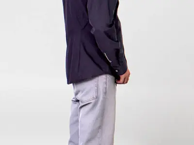 Posed 00183 15