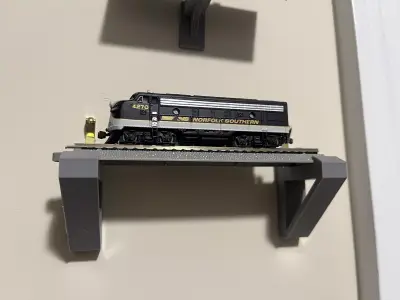 N Scale Train Wall Mount for Bachmann EZ Track Straight Rail 3D print model