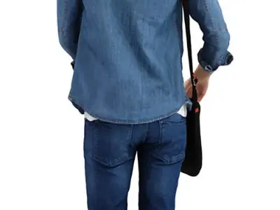 Elias Posed 008