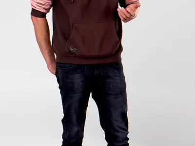Posed Plus 00049 19