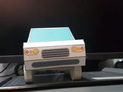 Little SUV Free low-poly 3D model