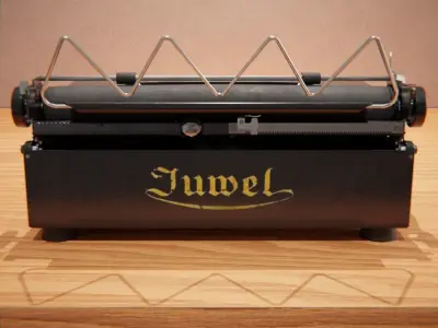 Juwel Model 3 Typewriter Low-poly 3D model