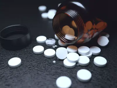 Pill and bottle Low-poly 3D model
