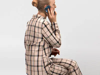 Natalya 4D 005 Sitting Calling