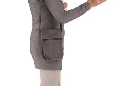 Caren Posed 002