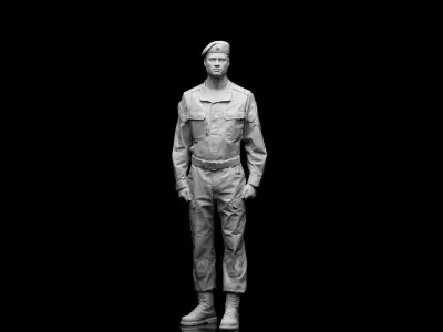 001559 Soldier in a realistic stance 3D print model