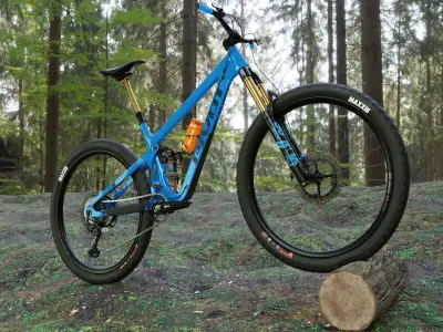PIVOT SWITCHBLADE ENDURO MTB BICYCLE Low-poly 3D model