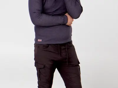 Posed 00136 15