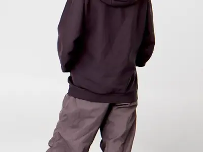 Posed 00140 02