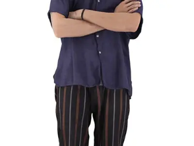 Sam Posed 002