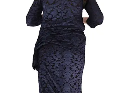 Caren Posed 010