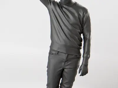 Posed 00117 12