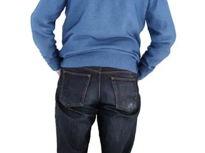 Thomas Posed 003