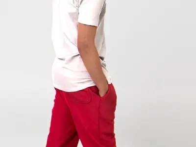 Posed 00144 17
