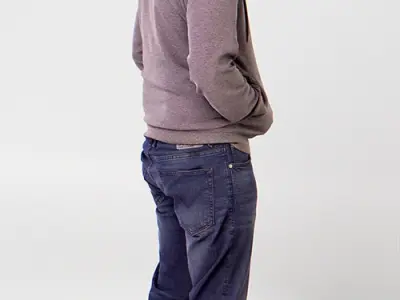 Posed 00139 02