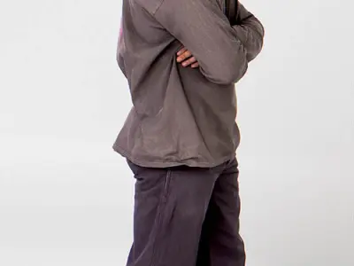 Posed 00208 26