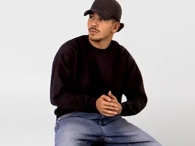 Posed 00188 38