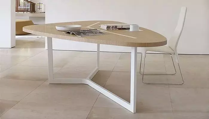 Seven home table Free 3D model