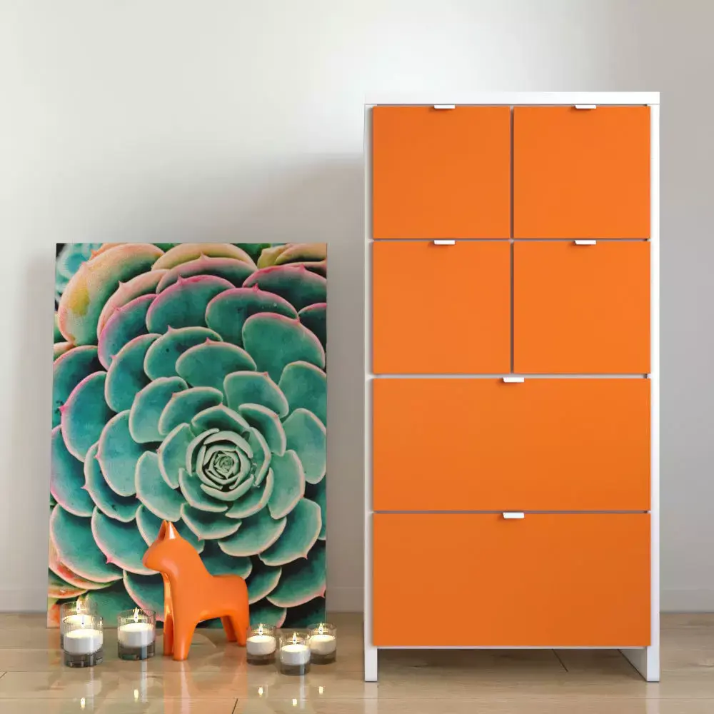Dresser and decor Free 3D model