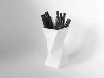 008a - Pen Holder - Faceted - 3D print model