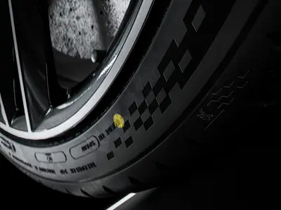 Michelin Pilot Sport 5 255 40 ZR18 99Y 3D model