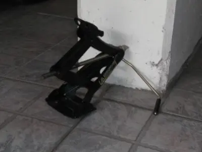 Jack metal tool Free 3D model