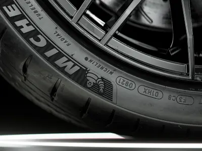 Michelin Pilot Sport 4 S 275 35 ZR21 103Y 3D model