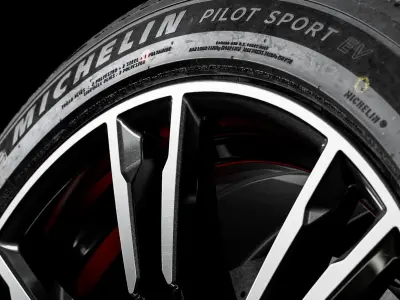 Michelin Pilot Sport EV 285 40 R20 3D model