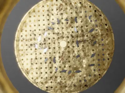 Golden Grinder 3D - Realistic 4-Piece with Emerald Inlay 3D model