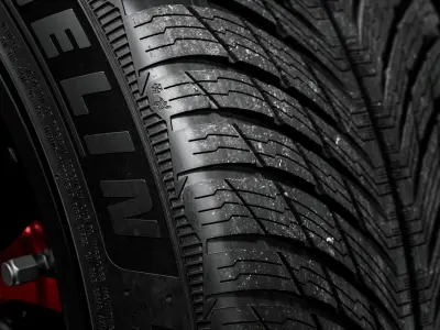 MICHELIN Pilot Alpin 5 235 45 R18 98V 3D model