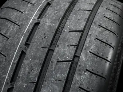 Dunlop Sport Maxx Race 2 305 30 20 3D model