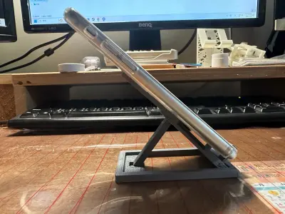 Retractable mobile phone holder Free 3D model