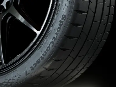 Continental Sport Contact 7 305 30 R20 3D model