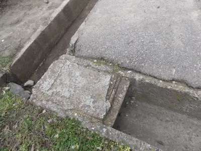 3DF Zephyr - Part of concrete 4 3D model Low-poly 3D model Low-poly 3D model