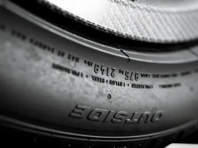 Pirelli PZ4 285 35 R23 107Y 3D model