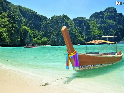 Traditional Thai Longtail Boat Low-poly 3D model
