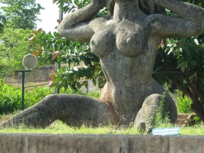 Yakshi sculpture at the Malampuzha park 3D model