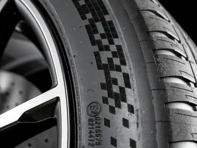 Michelin Pilot Sport EV 285 40 R20 3D model
