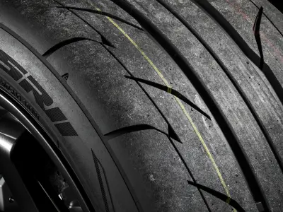 Nitto NT555 R2 275 40 R19 101W 3D model