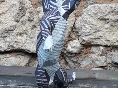 Cat catcher lowpoly paper Free low-poly 3D model