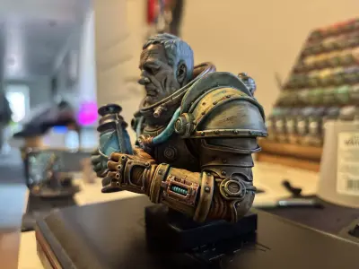 The Last Lantern SciFi Steampunk Explorer Miniature Bust 3D print model