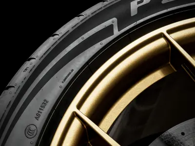 Pirelli R 305 35 ZR21 109Y 3D model