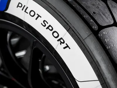 MICHELIN Pilot Sport Hypercar GTP 34 71 18 S 3D model