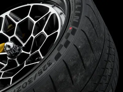 Michelin Pilot Sport CUP 2 R 325 30 ZR21 108Y V2 3D model