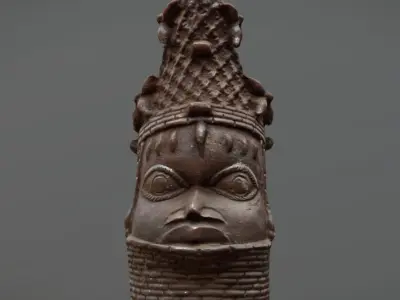 Commemorative head of Queen Mother Low-poly 3D model