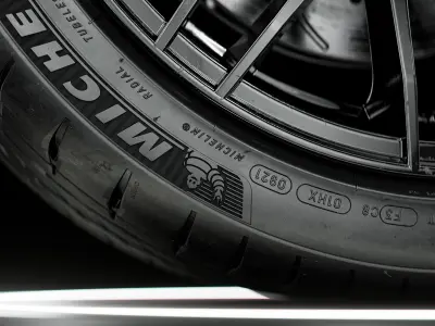 Michelin Pilot Sport 4S 275 35 ZR21 3D model