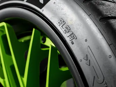 Pirelli R 275 35 R23 105Y 3D model