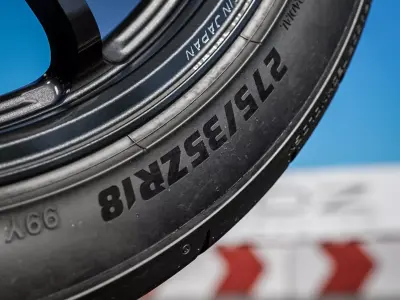 Vitour Tempesta P1 Plus 275 35 ZR18 3D model